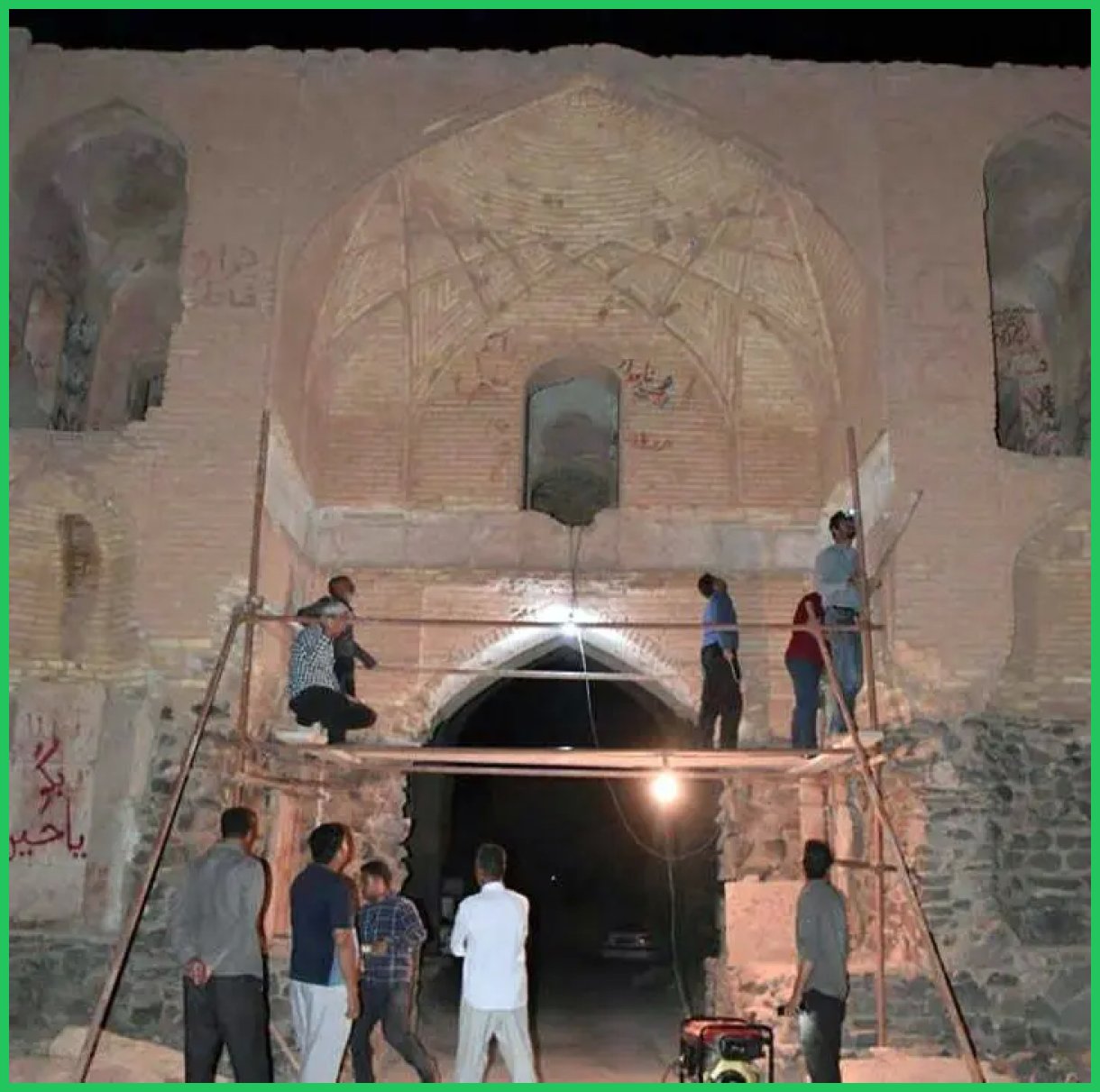 کاروانسرای «قلعه خرگوشی» توسط مردم مرمت شد