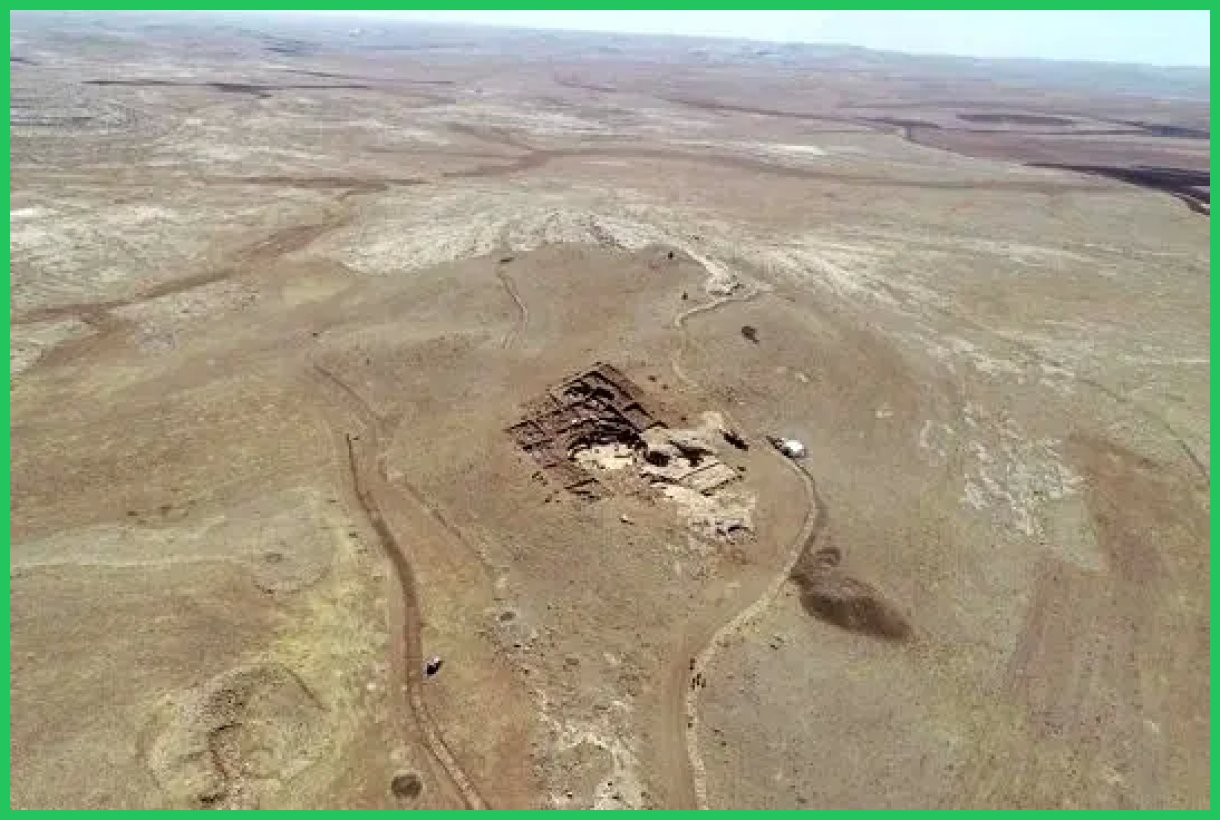 کشف نخستین داستان سه بعدی جهان در کاراهان تپه