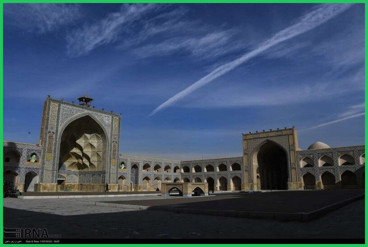 مدیریت بحران اصفهان جهت اقدامات فوری برای حفظ مسجد جامع وارد عمل شد